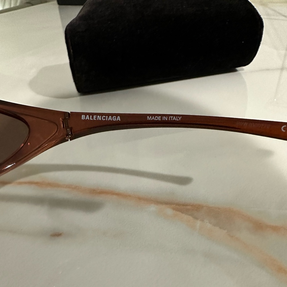 Balenciaga brown wrap around sunglasses - Picture 3 of 7